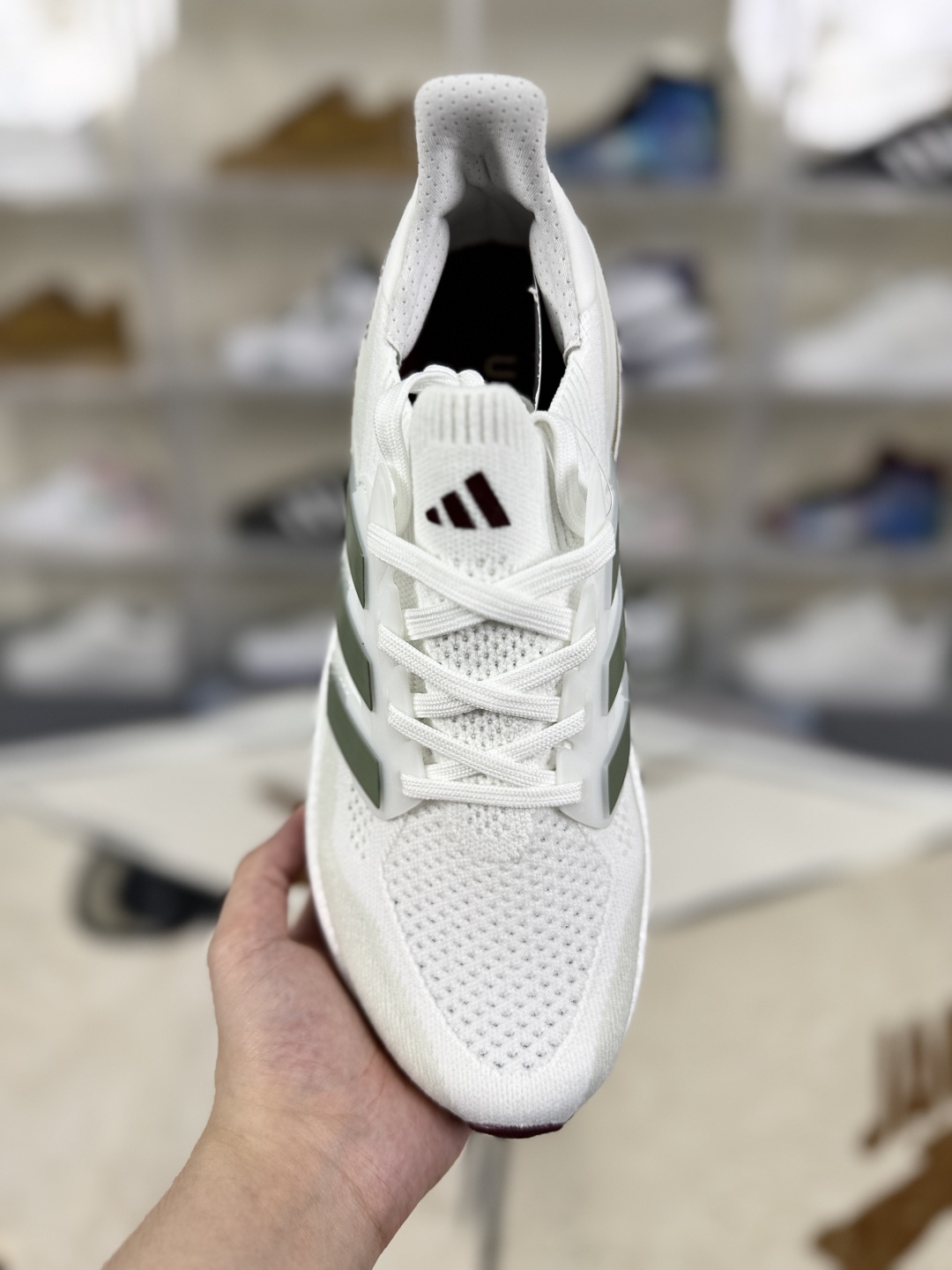 Adidas Ultraboost 5.0 White/Green Running Shoes - Comfortable and Durable 4 cmp i1752960757061 174 0 3
