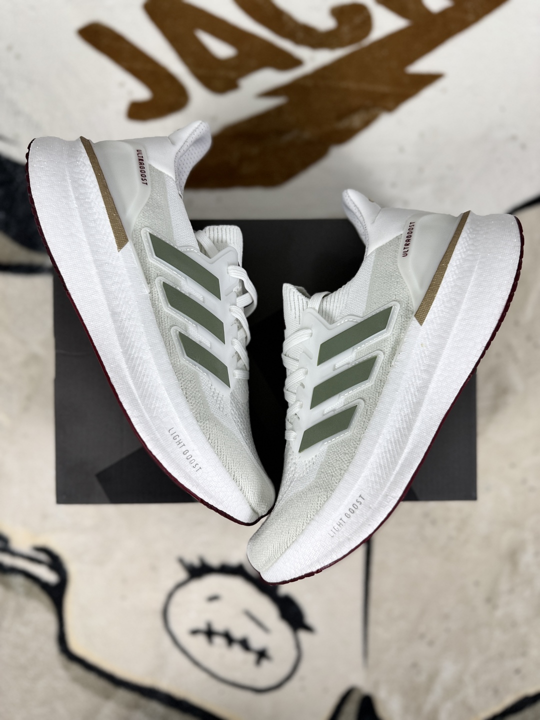 Adidas Ultraboost 5.0 White/Green Running Shoes - Comfortable and Durable 5 cmp i1752960757071 7622 0 6