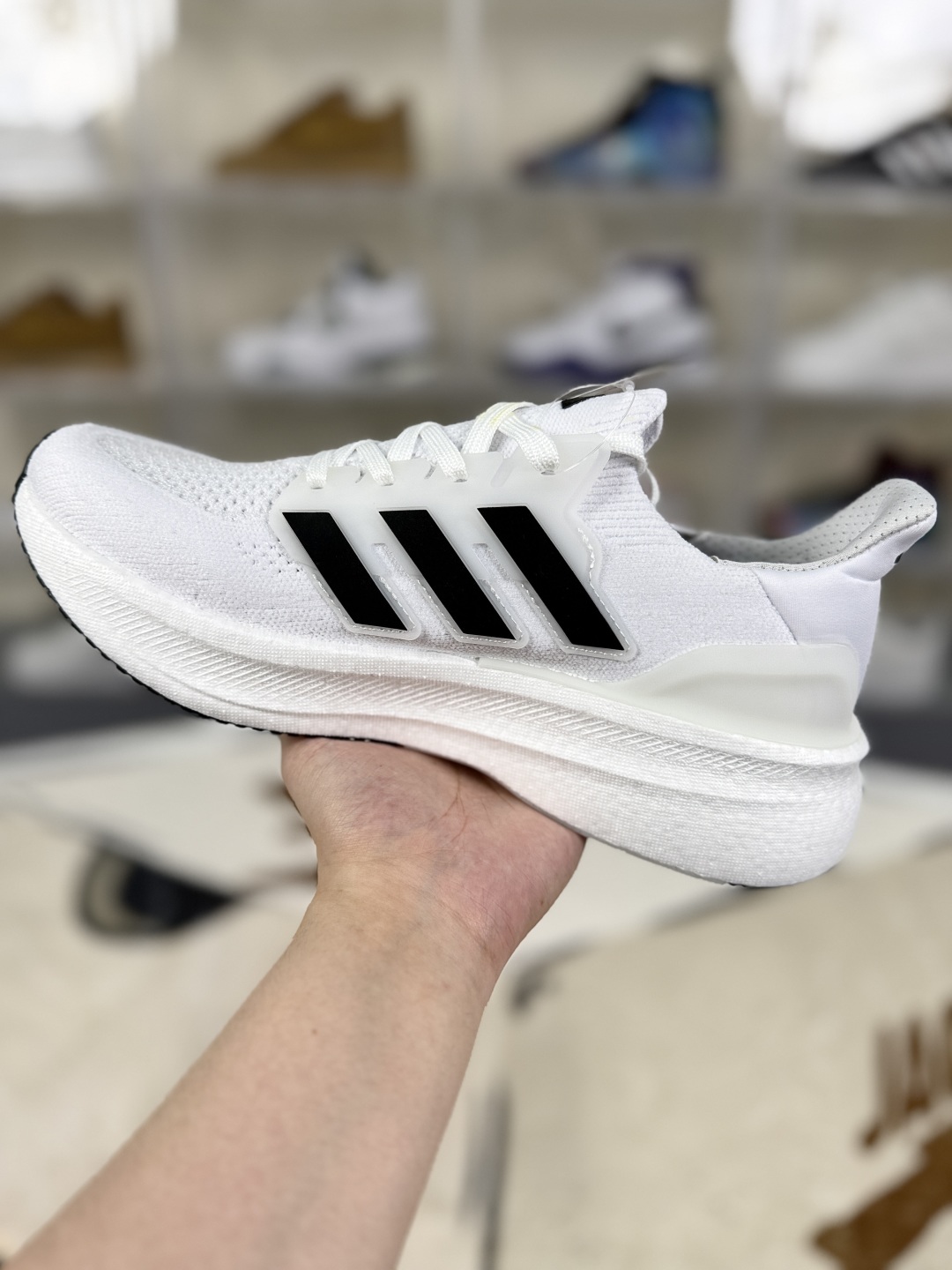 Adidas Ultraboost 5.0 White Black Running Shoes - Comfortable and Durable 3 cmp i1752960762739 1553 0 1