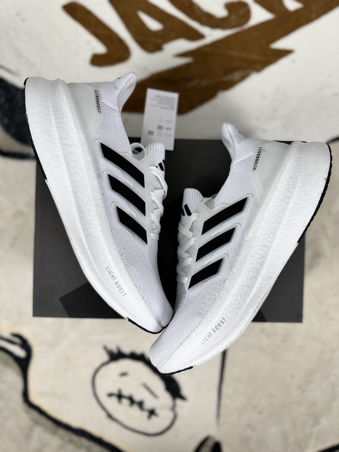 Adidas Ultraboost 5.0 White Black Running Shoes - Comfortable and Durable 6 cmp i1752960766639 1030 0 6