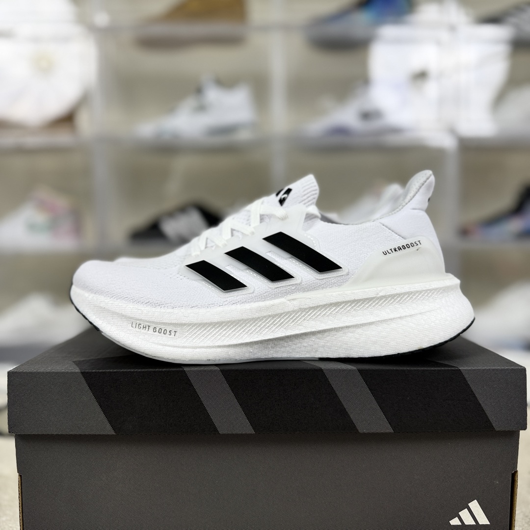 Adidas Ultraboost 5.0 White Black Running Shoes - Comfortable and Durable 10 cmp i1752960783502 2459 0 8
