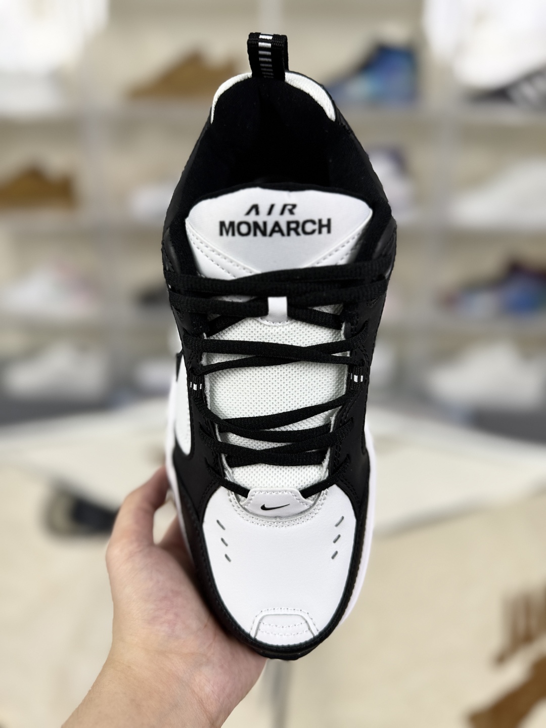 Nike Air Monarch IV Sneakers - Black & White Panda - Classic Retro Style 5 cmp i1753208083428 8800 0 3