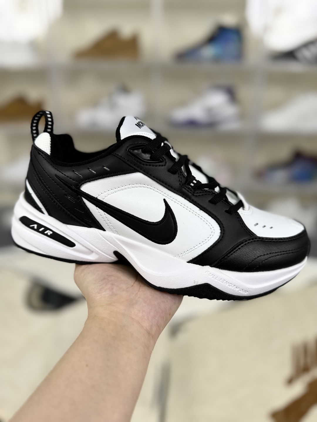 Nike Air Monarch IV Sneakers - Black & White Panda - Classic Retro Style 2 cmp i1753208083430 7544 0 0