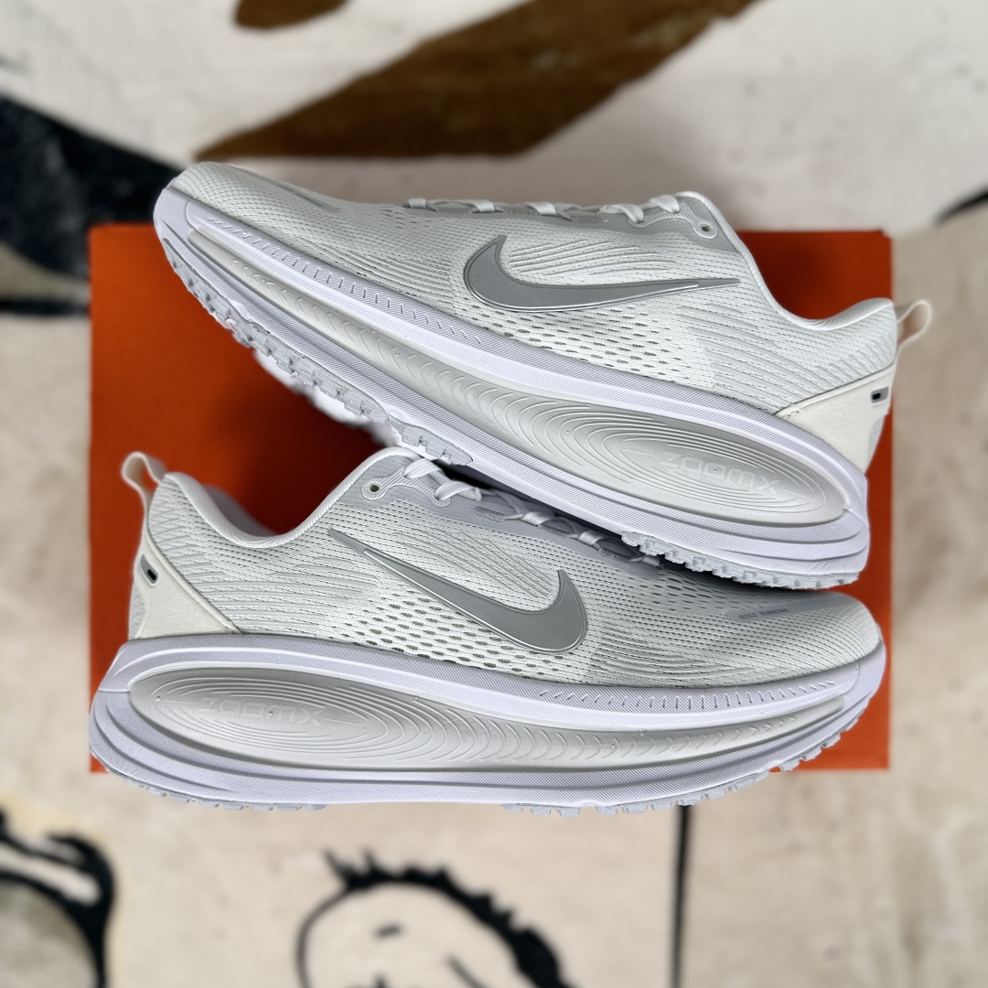 Nike Vomero 18 Running Shoes - White/Silver, Comfortable, Durable, and Stylish 9 cmp i1753208251461 4936 0 7