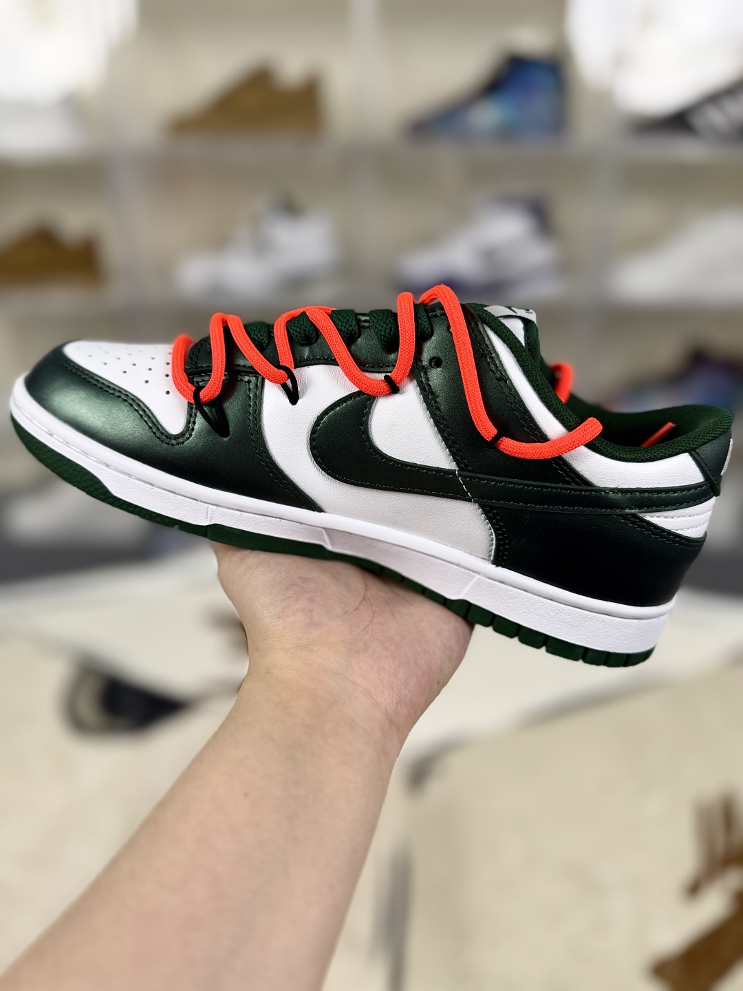 Nike Dunk Low Sanremo Green Leather Sneaker, Retro Street Style, Unisex 3 cmp i1753302344532 1714 0 1