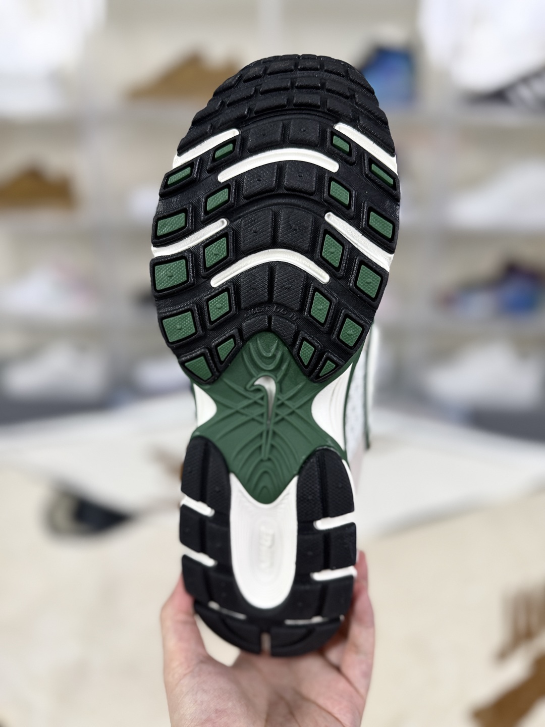 Nike V5 RNR Running Shoes: Comfort, Style, and Performance - Available Now! 7 cmp i1753472520039 2663 0 4