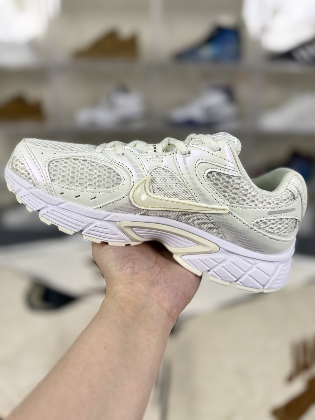Nike V5 RNR Women's Running Shoes - Lightweight, Breathable, and Comfortable 2 cmp i1753472612207 6088 0 1