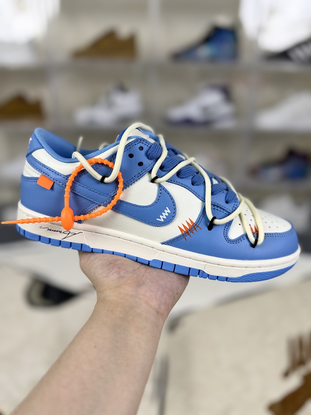 Nike Dunk Low Off-White University Blue Sneakers - Stylish and Comfortable 1 cmp i1753474560328 3986 0 0