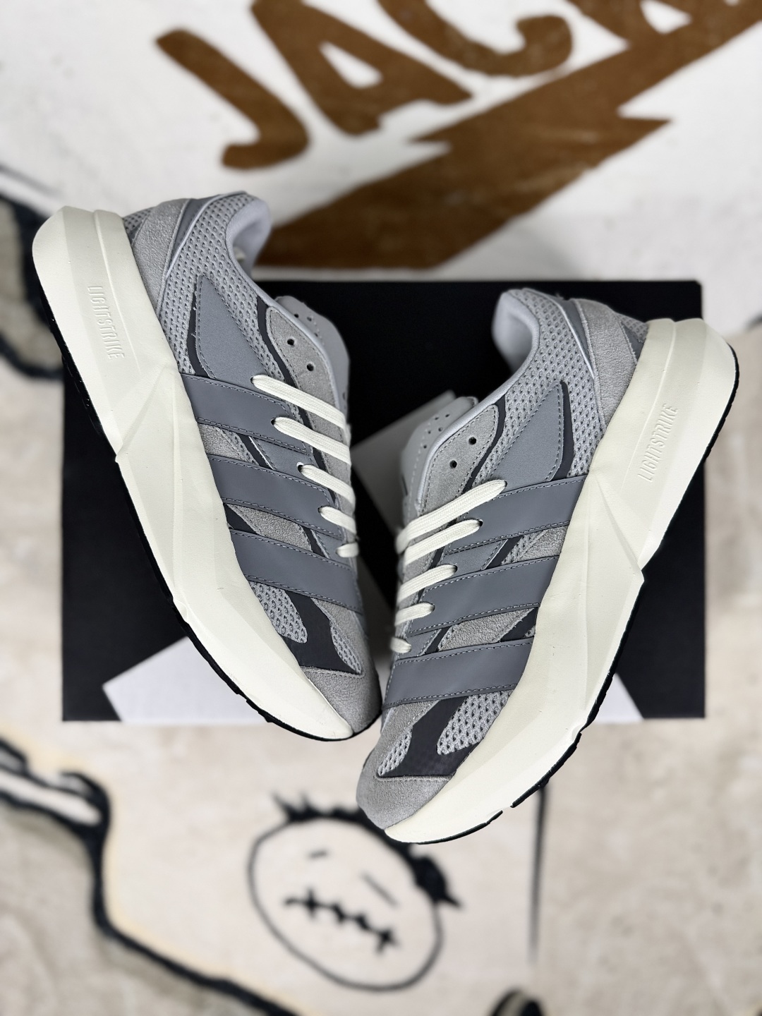 Adidas Lightblaze Grey Men's Running Shoes, Comfortable and Durable 5 cmp i1753633981386 6075 0 6