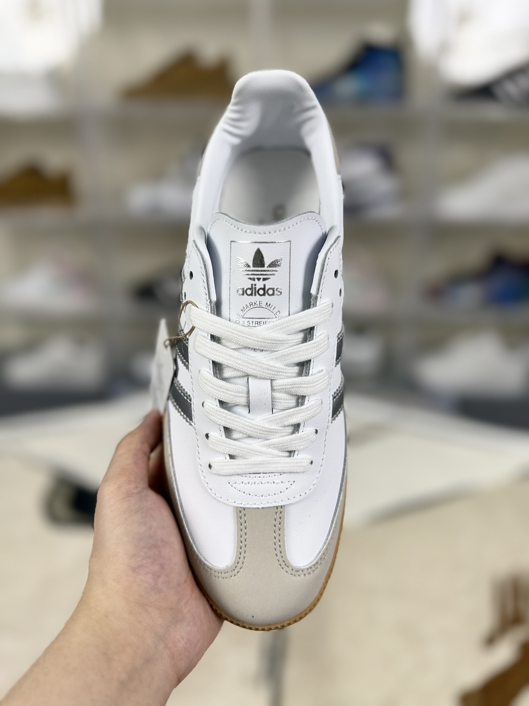 Adidas Originals Samba OG White Silver Metallic Low-Top Sneakers 5 cmp i1753634065399 6771 0 3