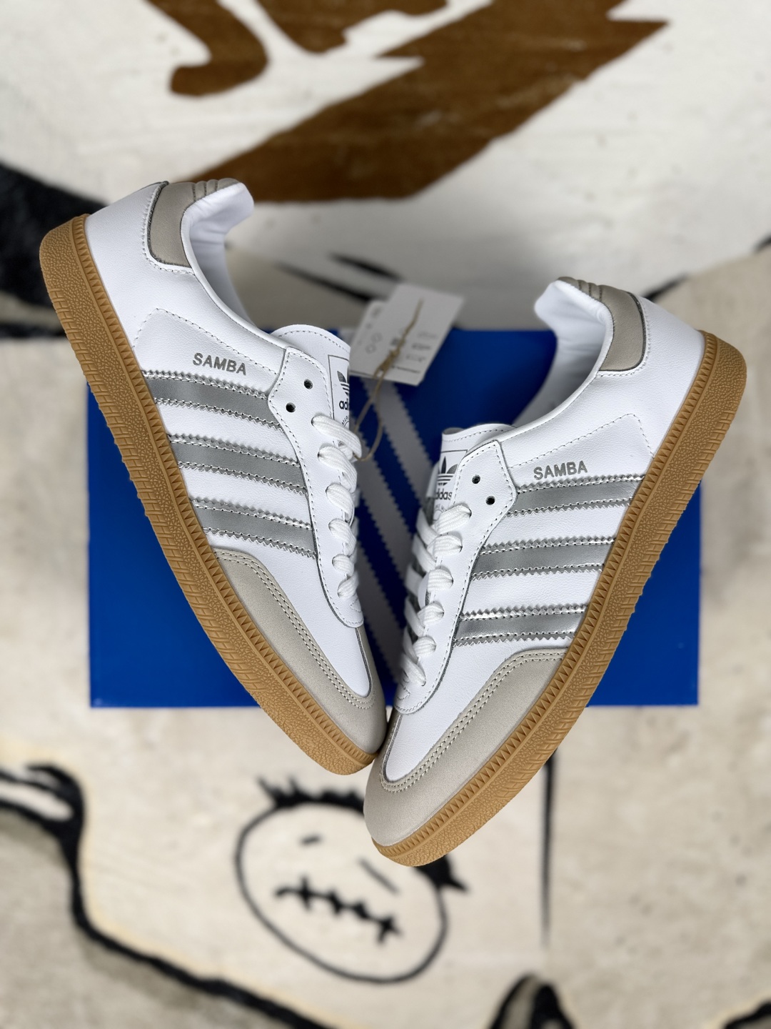 Adidas Originals Samba OG White Silver Metallic Low-Top Sneakers 6 cmp i1753634065414 8307 0 6