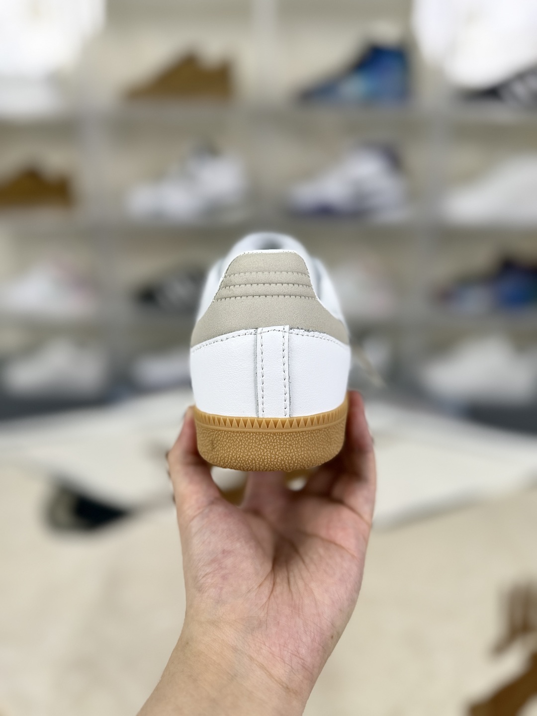 Adidas Originals Samba OG White Silver Metallic Low-Top Sneakers 4 cmp i1753634065420 3032 0 2