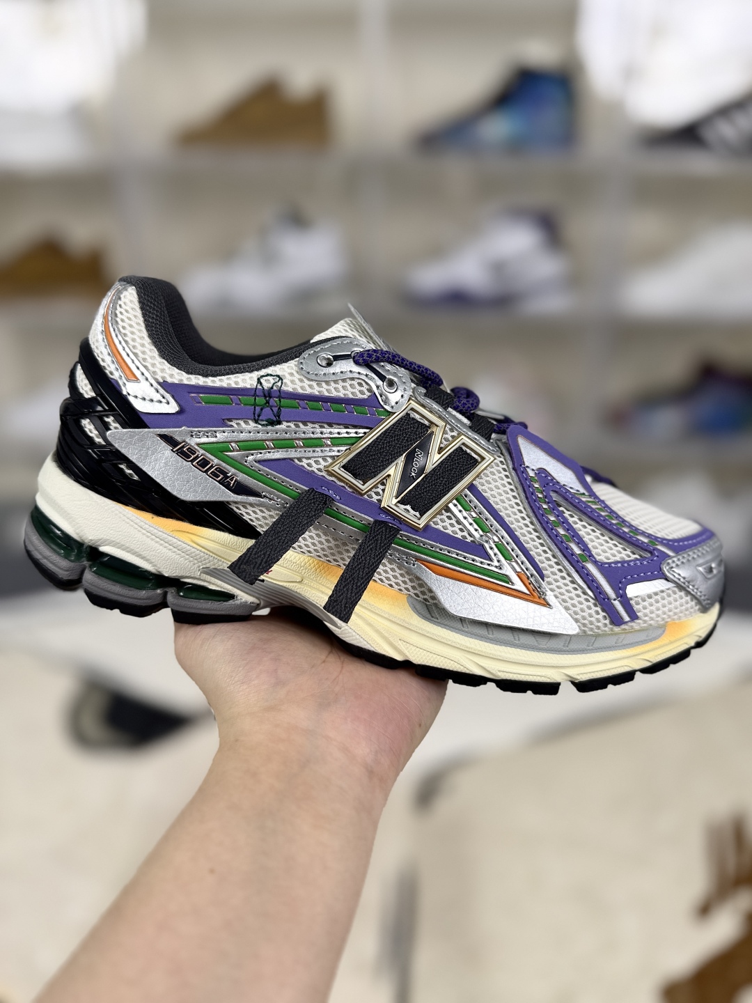 New Balance 1906R '811 Manufacturing' Running Shoes - Gray, Silver, & Purple 1 cmp i1753731852517 9473 0 0