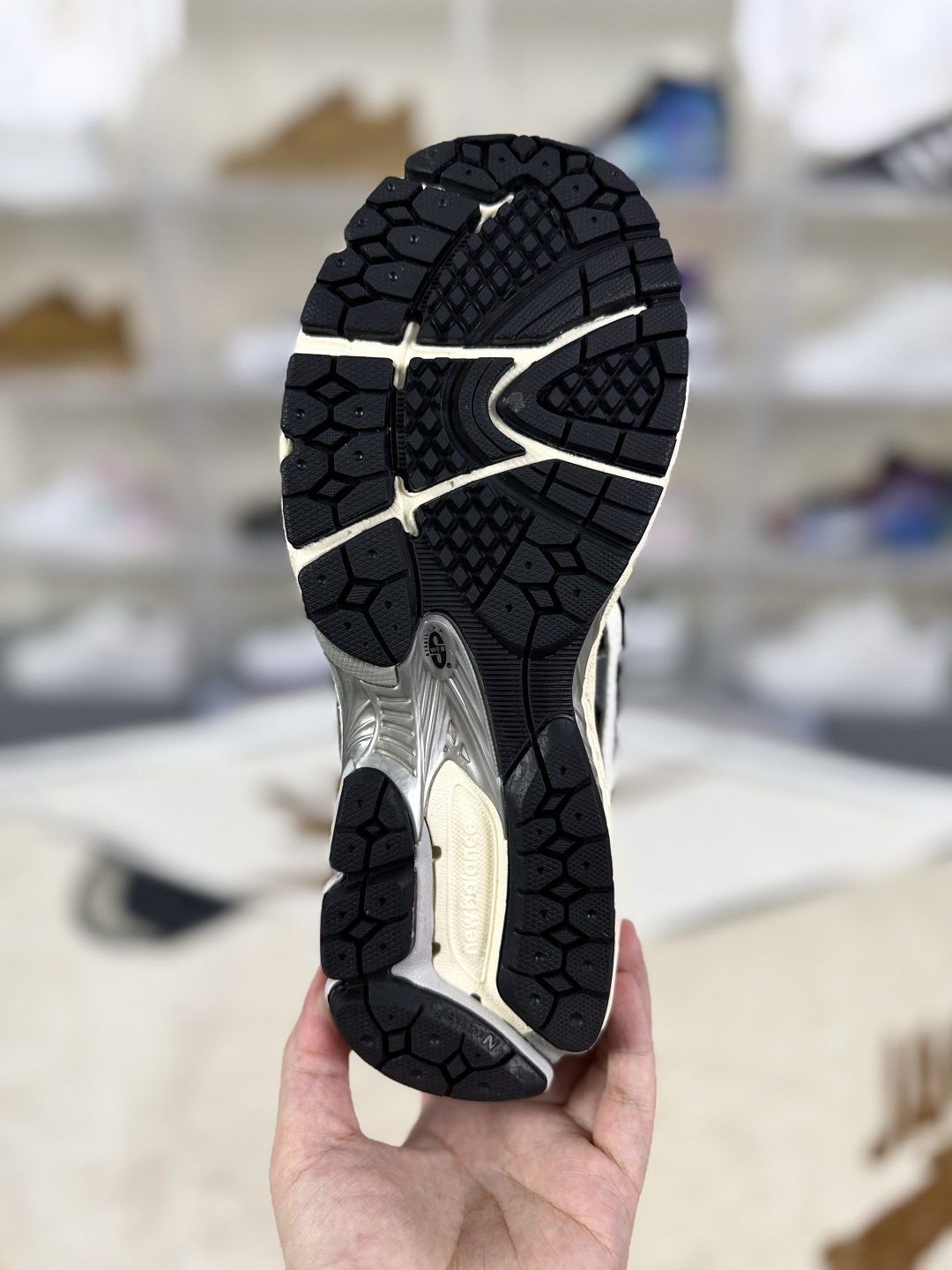 New Balance 1906U Unisex Running Shoes - Black/Beige, Comfortable and Stylish 6 cmp i1753816728028 9074 0 4