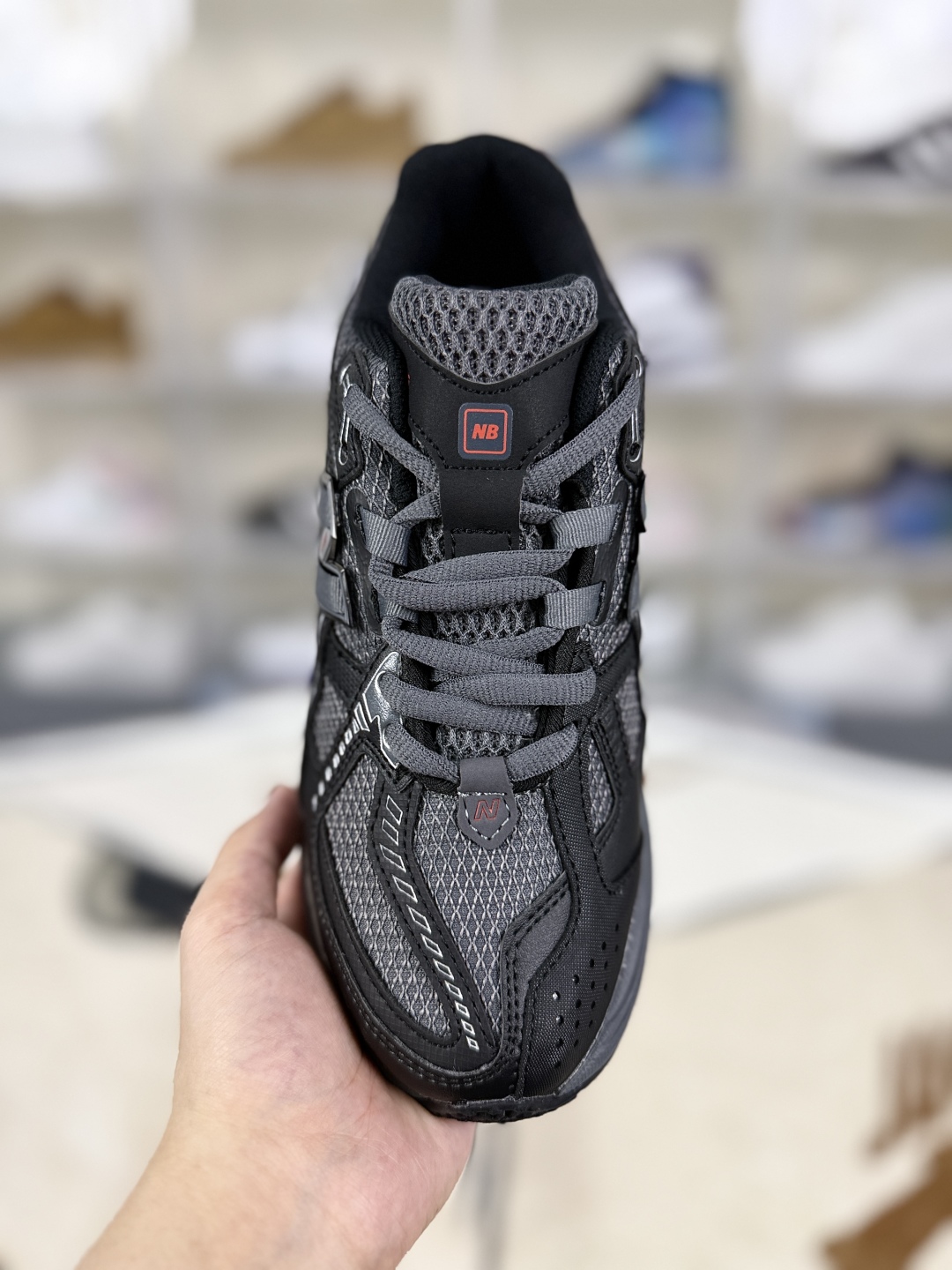New Balance 1906U: Comfortable & Stylish Low-Top Sneakers for Men & Women 5 cmp i1753909651903 2508 0 3