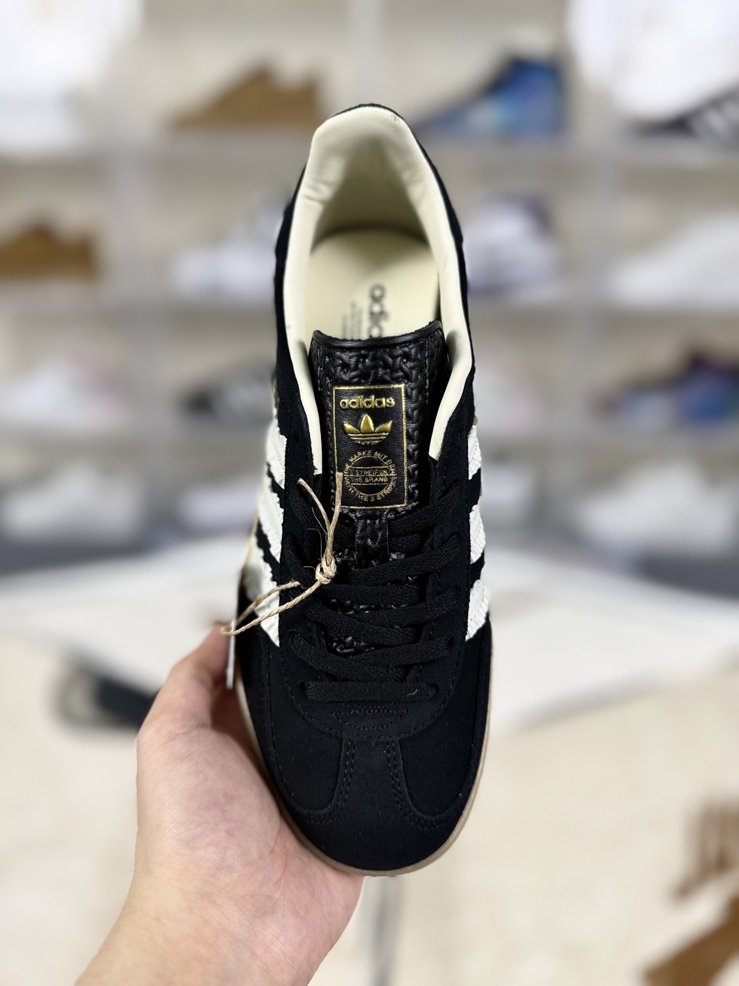Adidas Originals Gazelle Indoor Wonder Black Unisex Low-Top Sneakers 4 cmp i1753987076325 9196 0 3