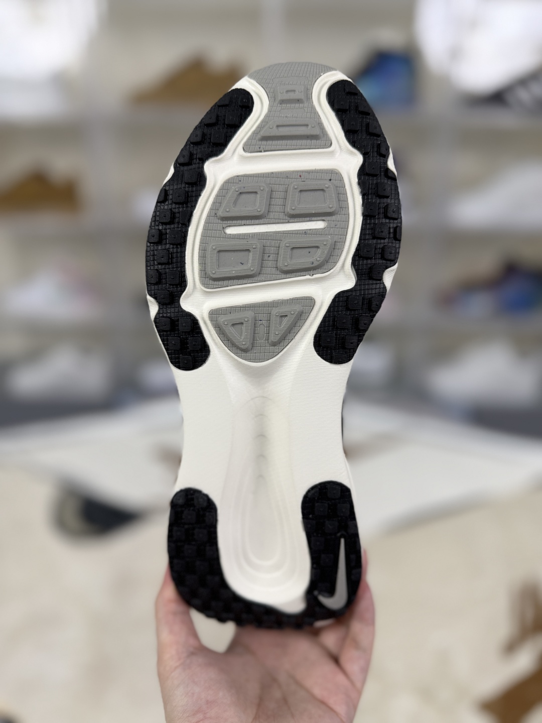 Nike Vomero 18: Ultimate Comfort, Durable, and Slip-Resistant Running Shoes 6 cmp i1754071258238 8384 0 4