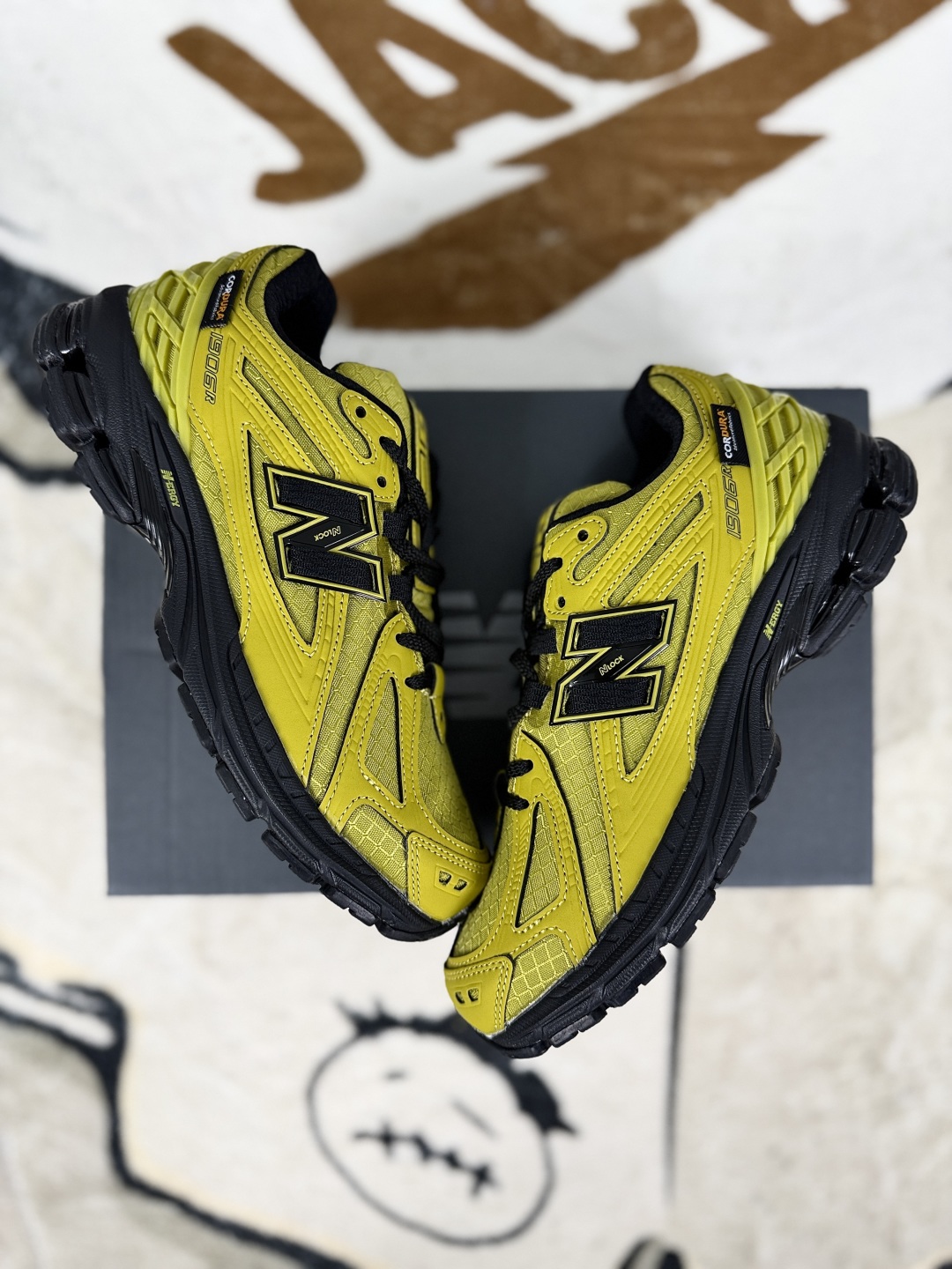 New Balance 1906U Comfort Versatile Low-Top Casual Running Shoes - Yellow/Black 5 cmp i1754340223369 9738 0 6