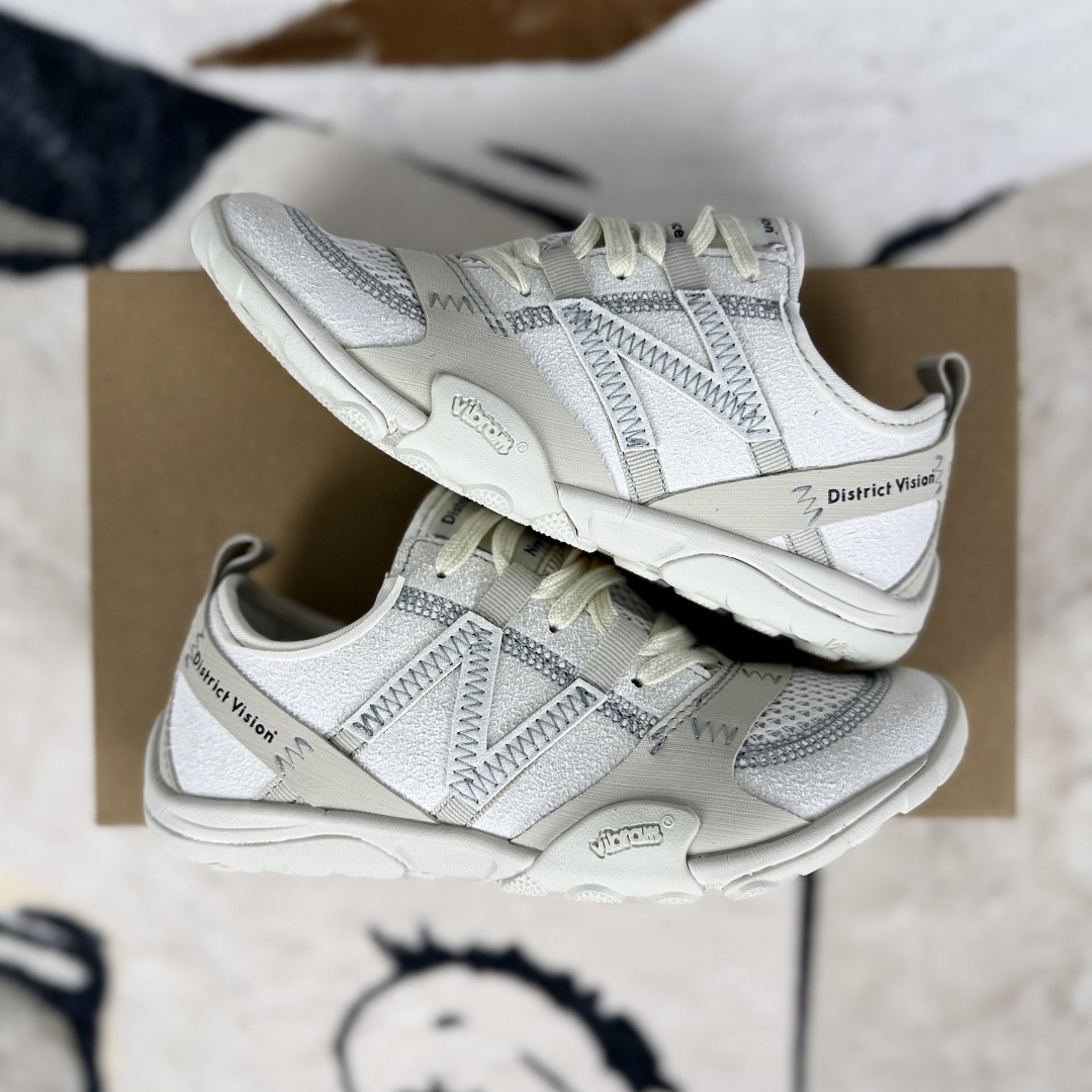 District Vision x New Balance MT10 Cloud White Running Shoes - Comfort & Style 8 cmp i1754344920165 9856 0 7