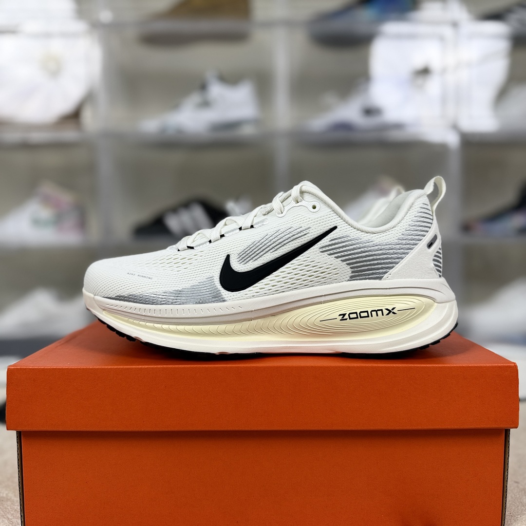 Nike Vomero 18: Ultimate Comfort, Stability, and Style Running Shoes 10 cmp i1754344962206 3488 0 8