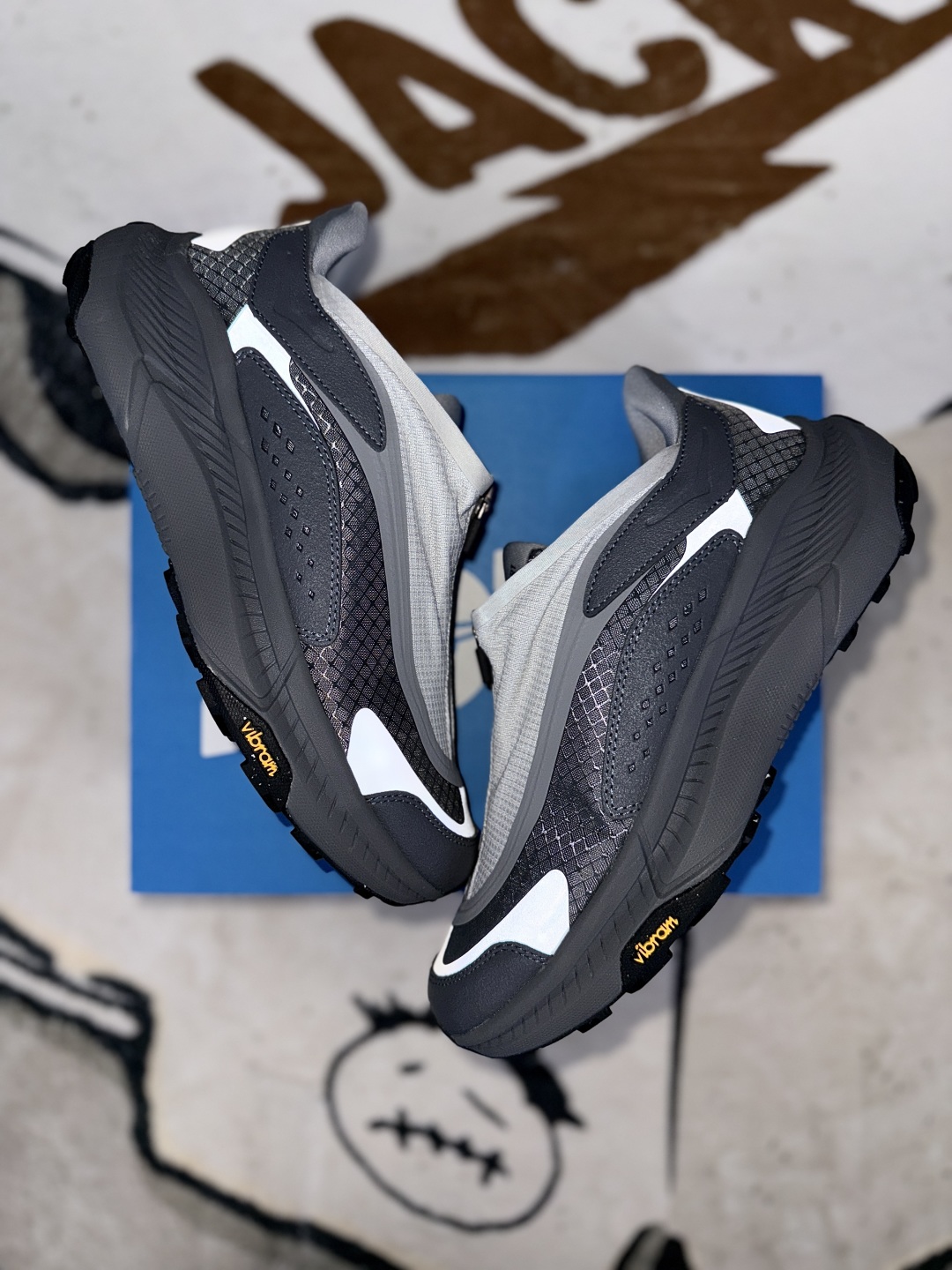 Hoka One One Project Transport Grey Low-Top Lifestyle Sneakers 11 cmp i1754507709392 1328 0 7