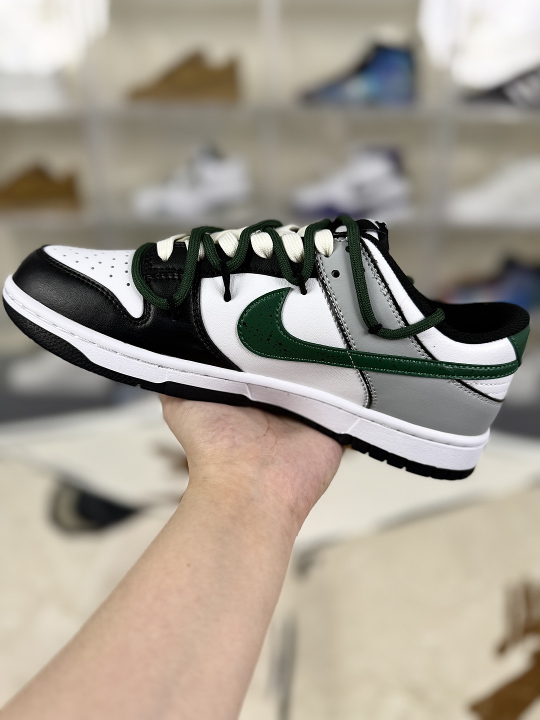 Nike Dunk Low 'Celtics' Green & Black Leather Sneakers - DD1391-100 3 cmp i1754508288551 3835 0 1