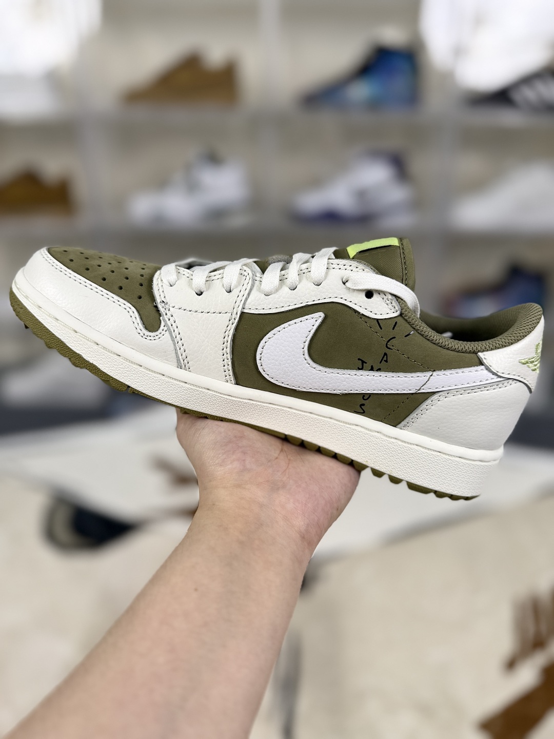 Travis Scott x Jordan Air Jordan 1 Low Golf Shoes - Brown/White 2 cmp i1754688545963 3303 0 1