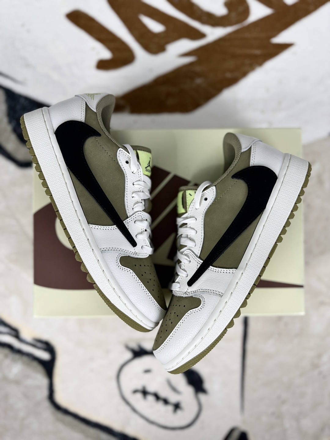Travis Scott x Jordan Air Jordan 1 Low Golf Shoes - Brown/White 5 cmp i1754688545991 3991 0 6