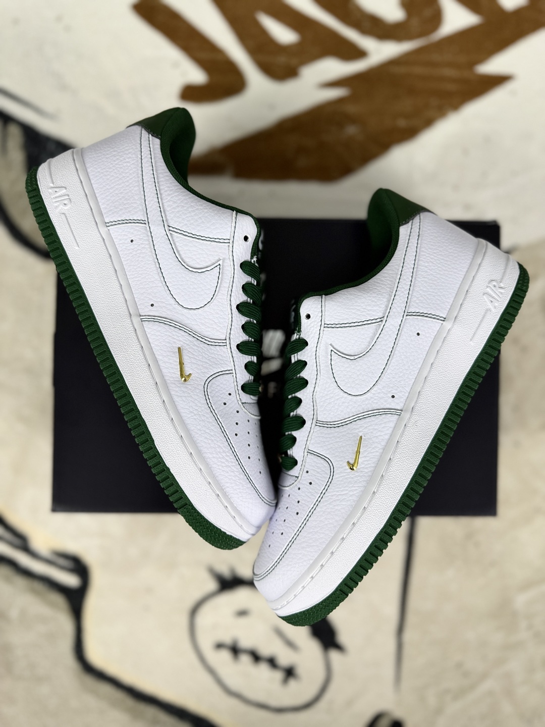 Nike Air Force 1 Mini Jewel White/Green Leather Low-Top Sneakers 5 cmp i1754758156111 8494 0 6