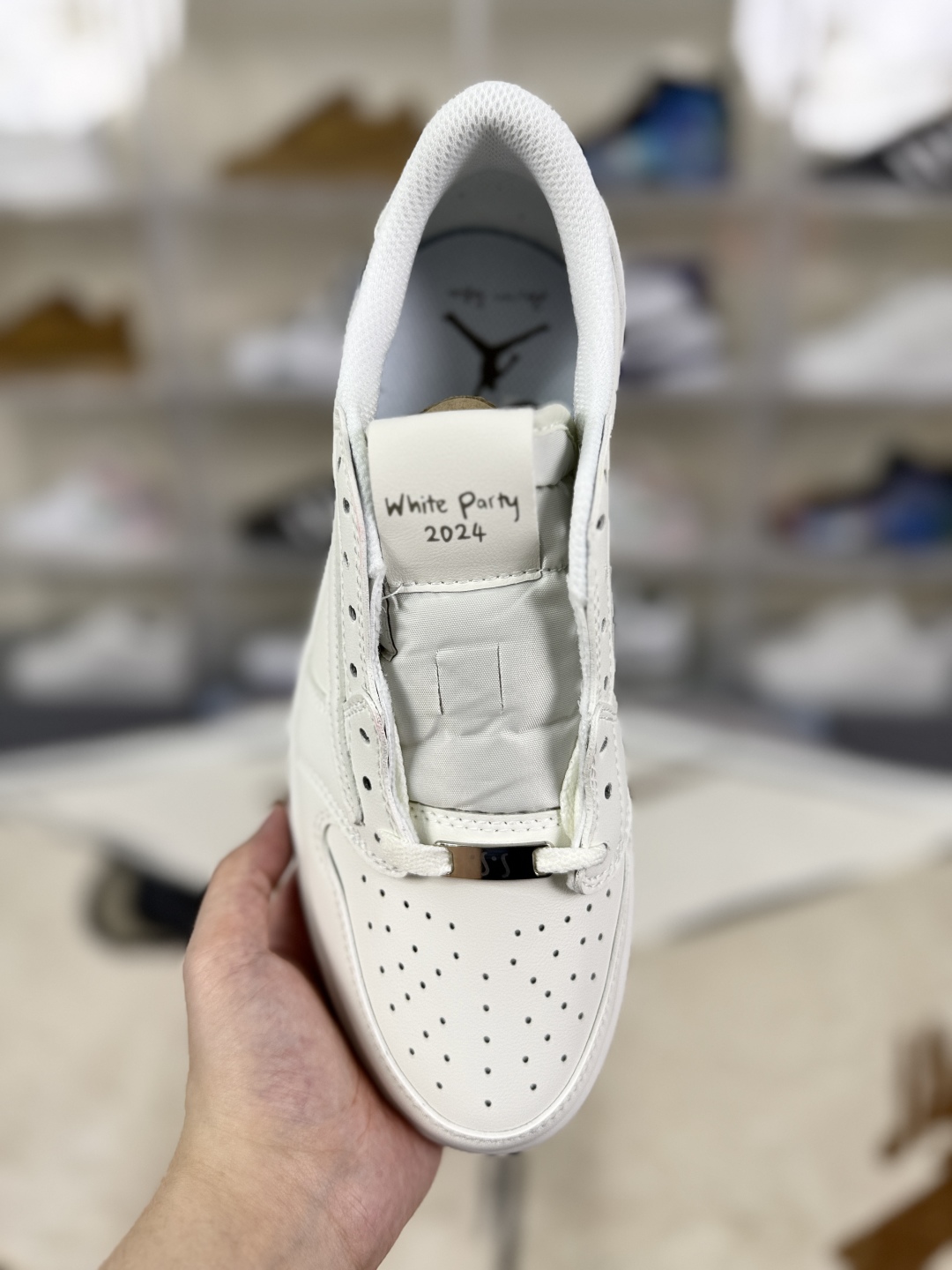 Travis Scott x Air Jordan 1 Low White Casual Sneakers For Men and Women 5 cmp i1754758230367 7258 0 3