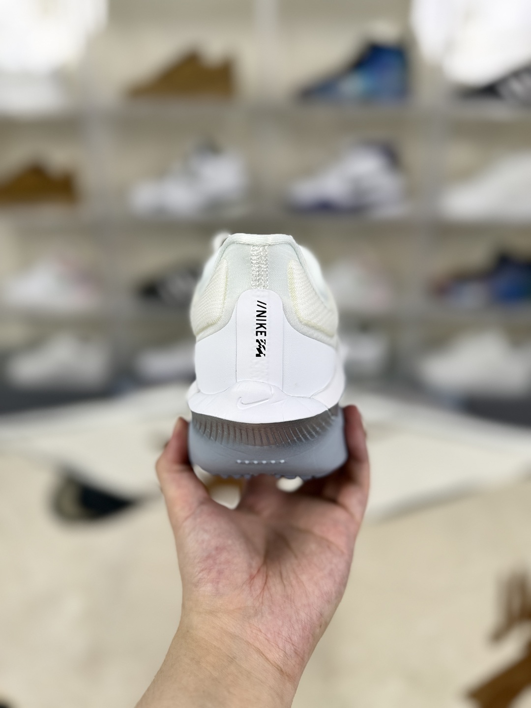 Nike Zoom Fly 6 White/Black Running Shoes with Carbon Fiber Plate, Lightweight 3 cmp i1754929499578 1829 0 2
