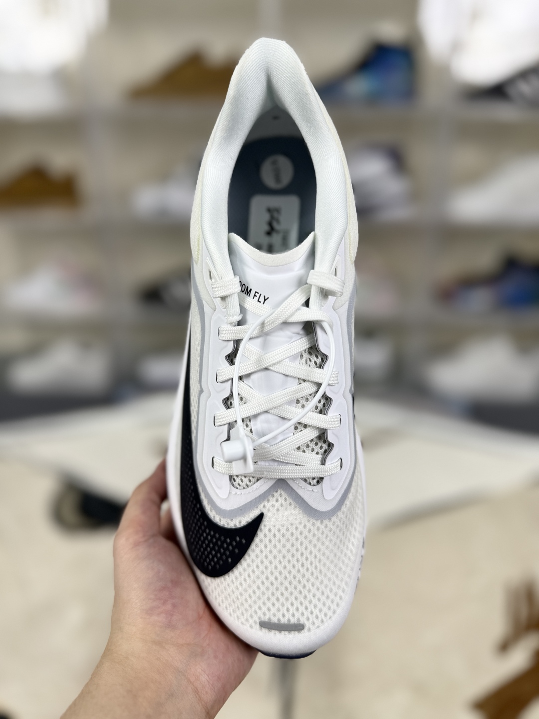 Nike Zoom Fly 6 White/Black Running Shoes with Carbon Fiber Plate, Lightweight 4 cmp i1754930038862 1425 0 3