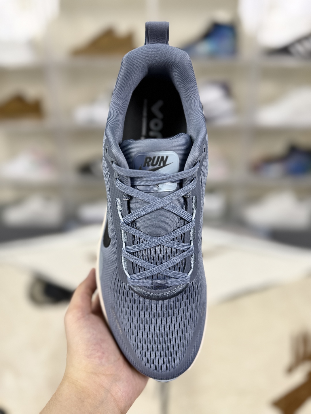 Nike Vomero 18: Comfortable, Versatile, and Durable Low-Top Running Shoes 4 cmp i1755019351340 590 0 3