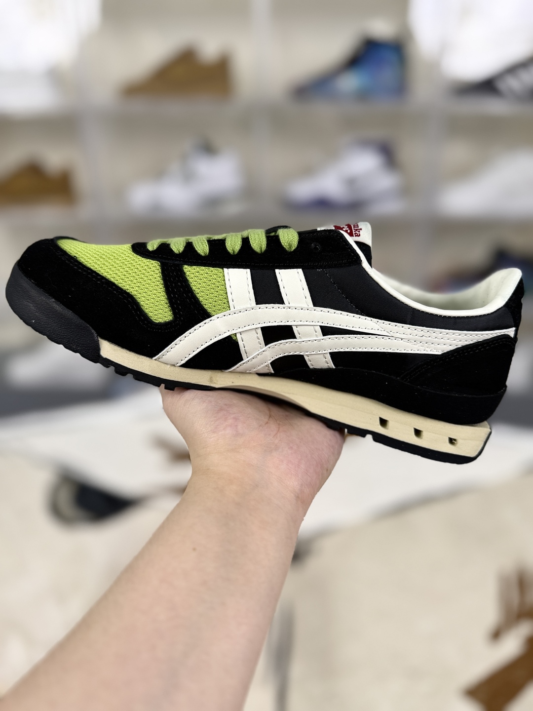 Onitsuka Tiger Ultimate 81 NM Black White Green Running Shoes - Unisex 3 cmp i1755020925424 8196 0 1