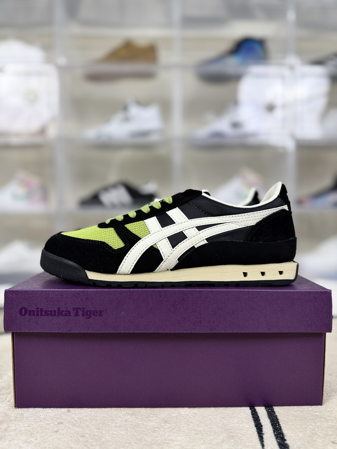 Onitsuka Tiger Ultimate 81 NM Black White Green Running Shoes - Unisex 10 cmp i1755020927092 3010 0 8