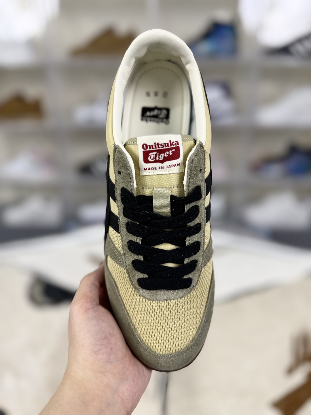 Onitsuka Tiger Ultimate 81 NM Sneakers - Classic Style, Comfortable Fit 4 cmp i1755021862879 9749 0 3
