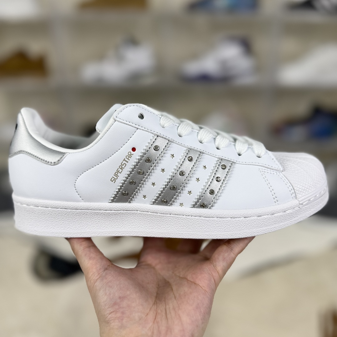 Adidas Originals Superstar 2 Low Top Sneakers - White/Silver, Women's 8 cmp i1755107246494 8019 0 5