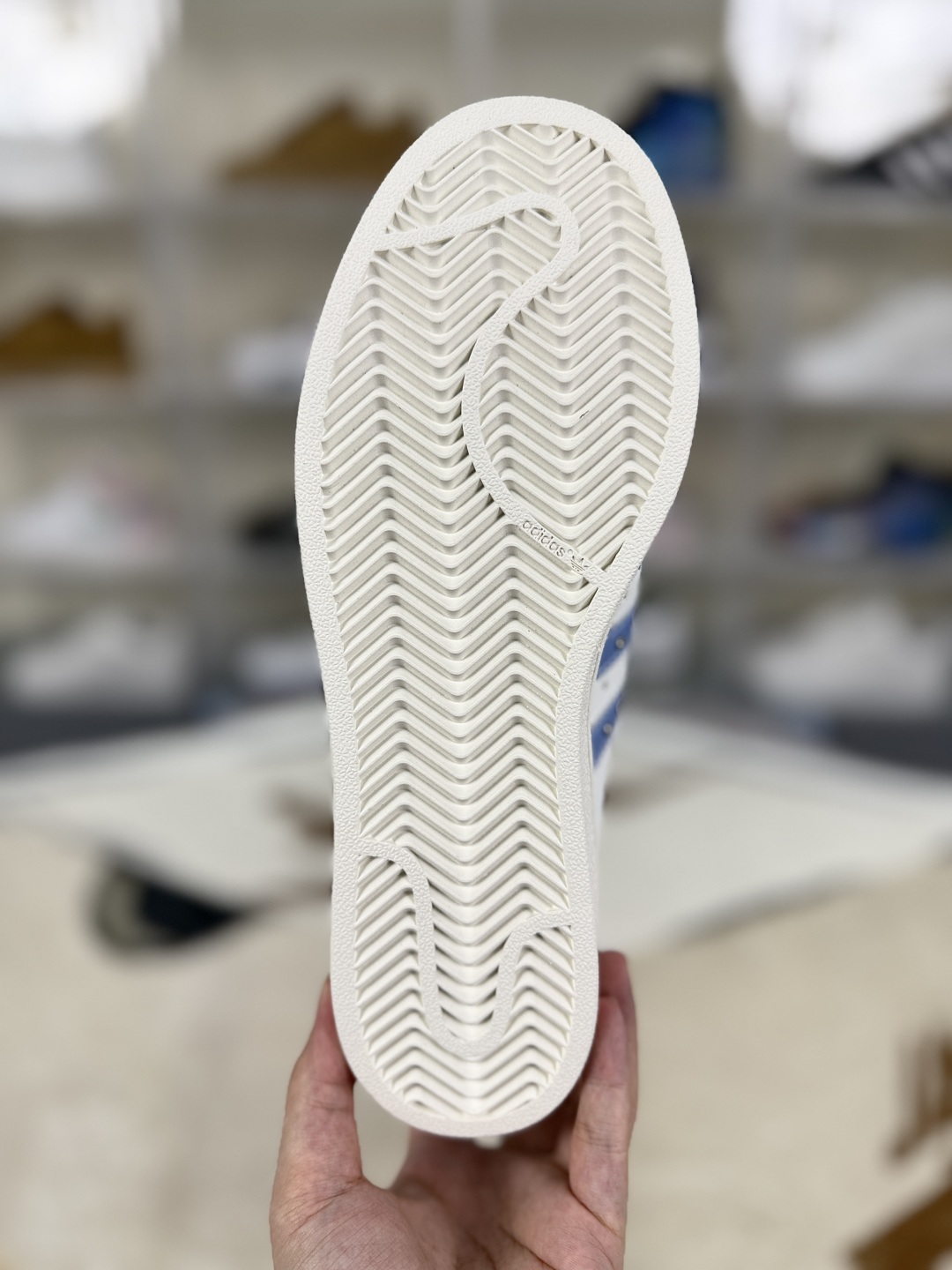 Adidas Originals Superstar 2 Leather White Blue Women's Low Top Sneakers 7 cmp i1755107260156 88 0 4