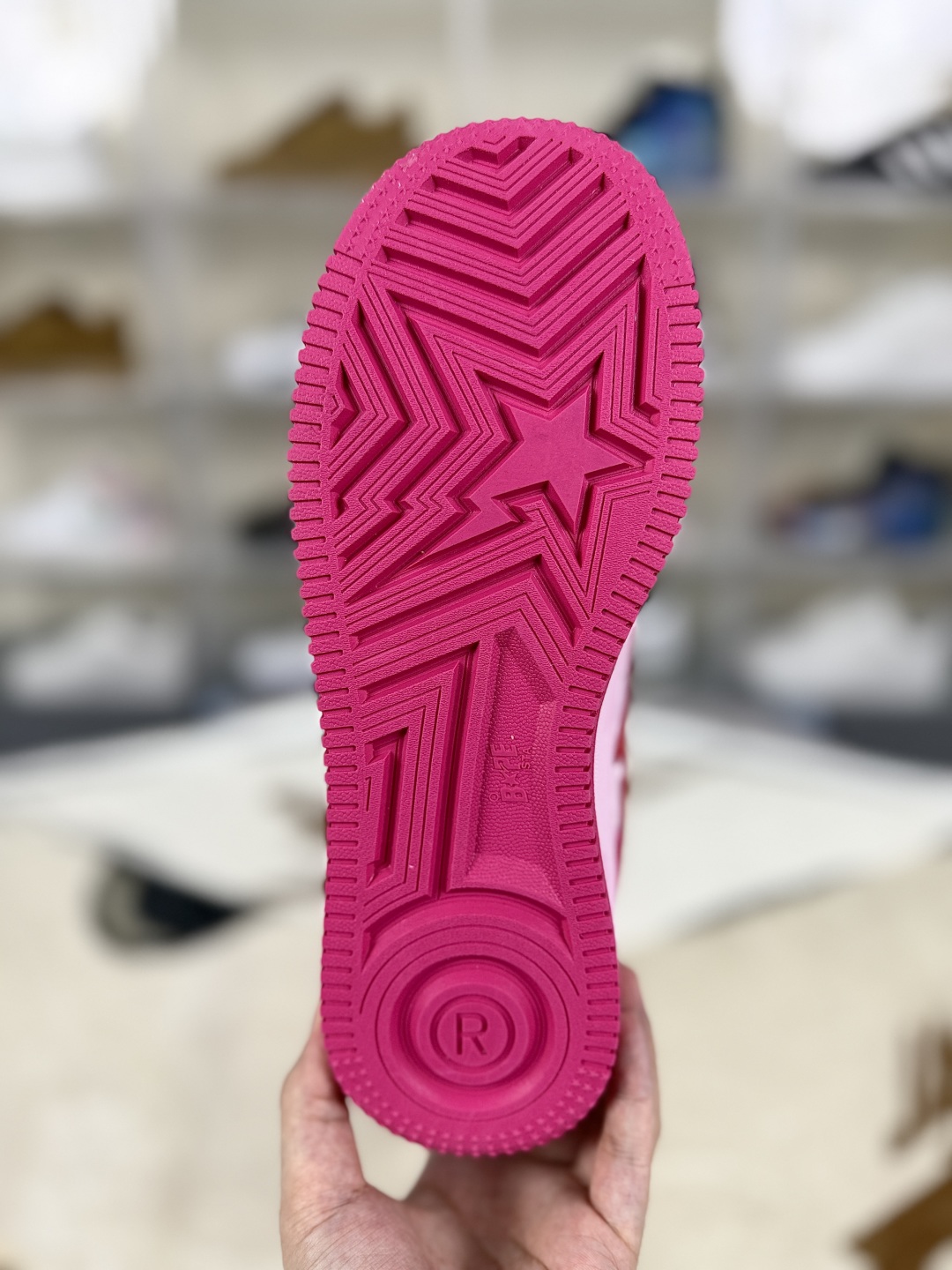 A Bathing Ape Bape Sta Hello Kitty Pink Low Top Sneakers 6 cmp i1755107464598 3038 0 4