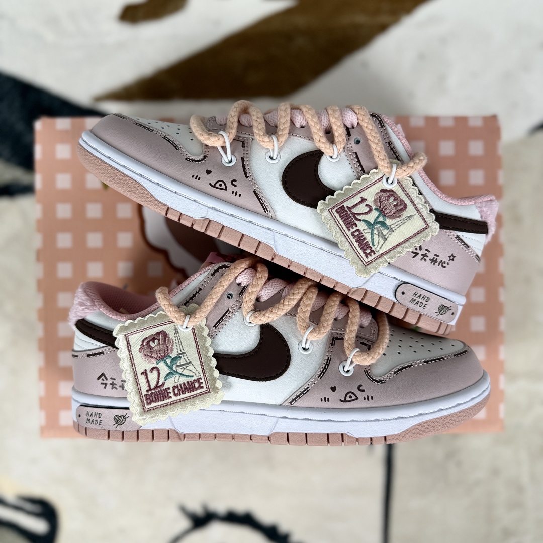 Nike Dunk Low 'Bonne Chance' Casual Graffiti Rose Lettering Sneakers 9 cmp i1755204694077 209 0 7