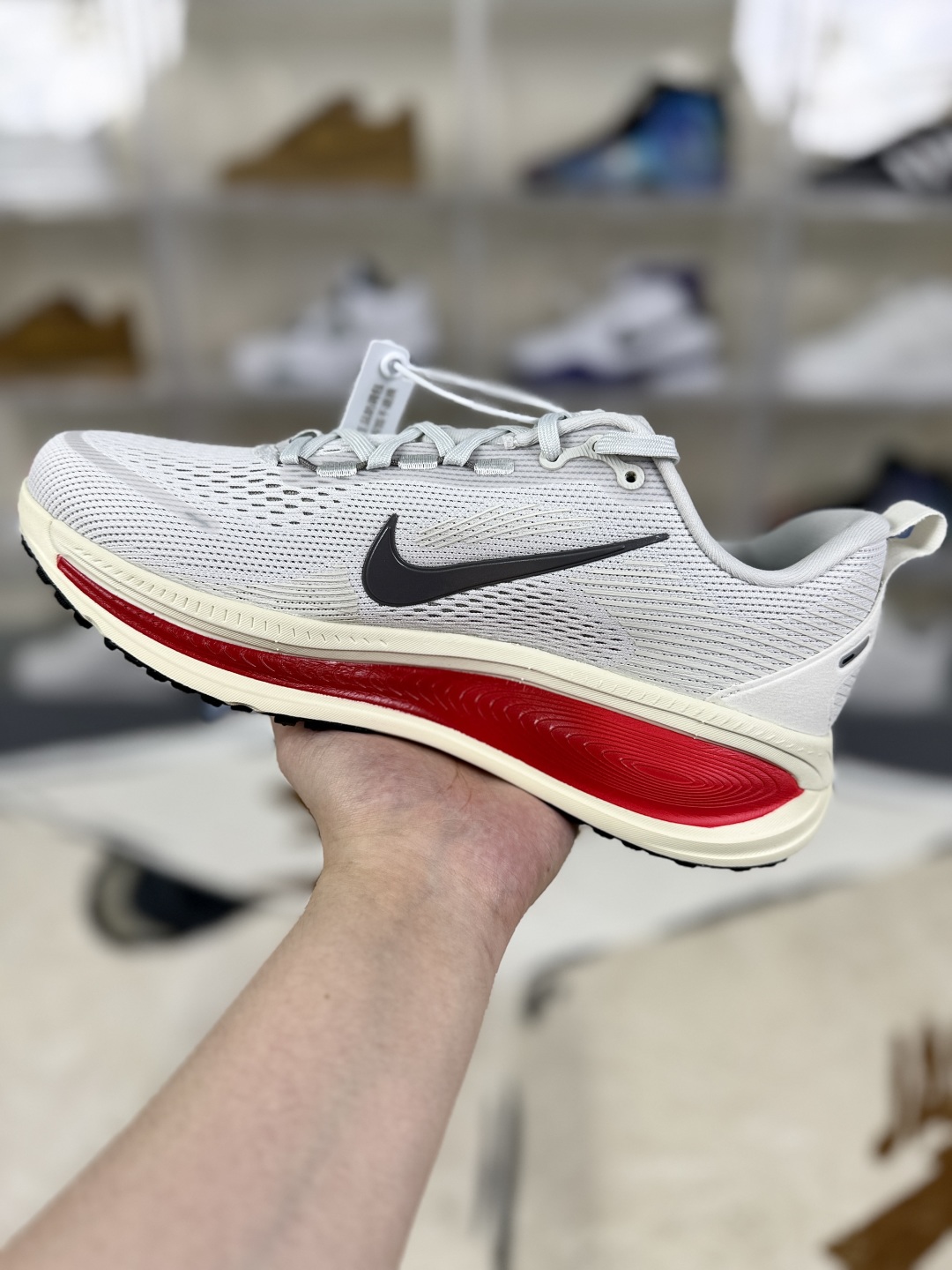 Nike Vomero 18 Running Shoes - White, Red, and Black - Ultimate Comfort and Style 2 cmp i1755204778721 7140 0 1