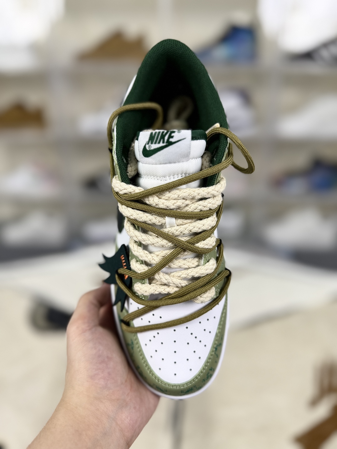 Nike Dunk Low 'Green White' Casual Shoes, Breathable and Durable for Men and Women 5 cmp i1755372406092 7225 0 3