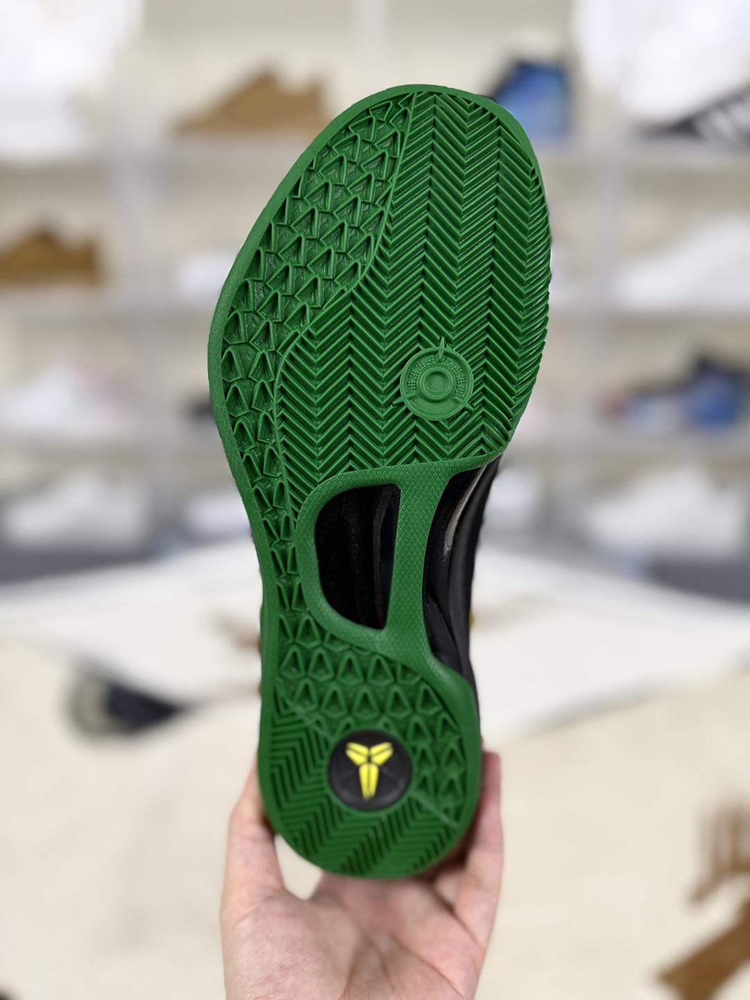 Nike Kobe 8 Oregon Ducks PE Basketball Shoes - Black/Green - Size 40-48.5 7 cmp i1755372515930 721 0 4
