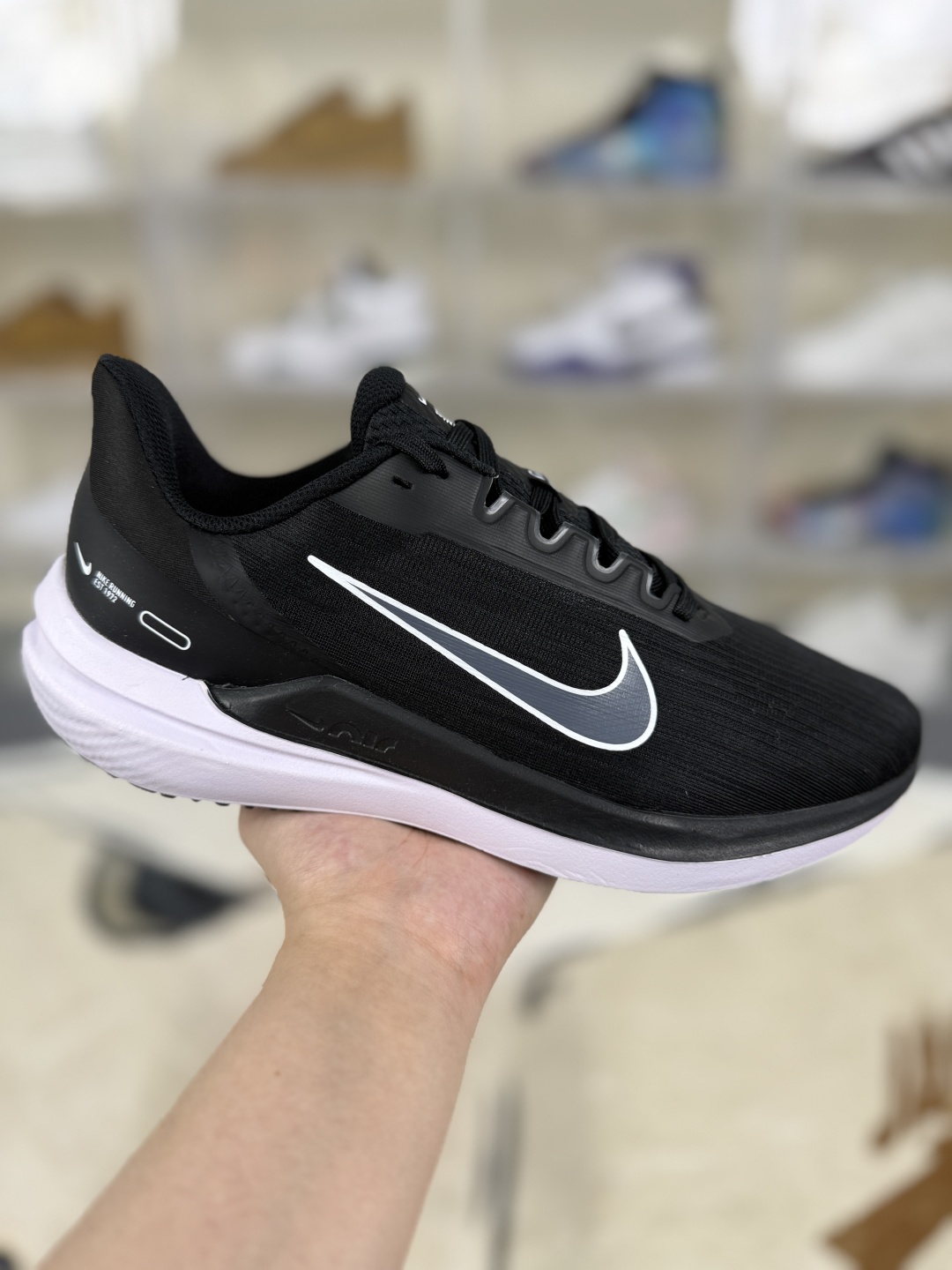 Nike Zoom Winflo 9: Comfortable, Cushioned Running Shoes for Men and Women 2 cmp i1755372581080 2435 0 0