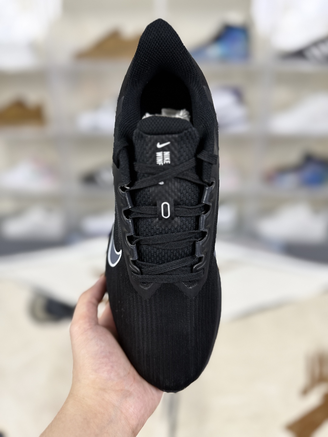 Nike Zoom Winflo 9: Comfortable, Cushioned Running Shoes for Men and Women 5 cmp i1755372593330 6847 0 3