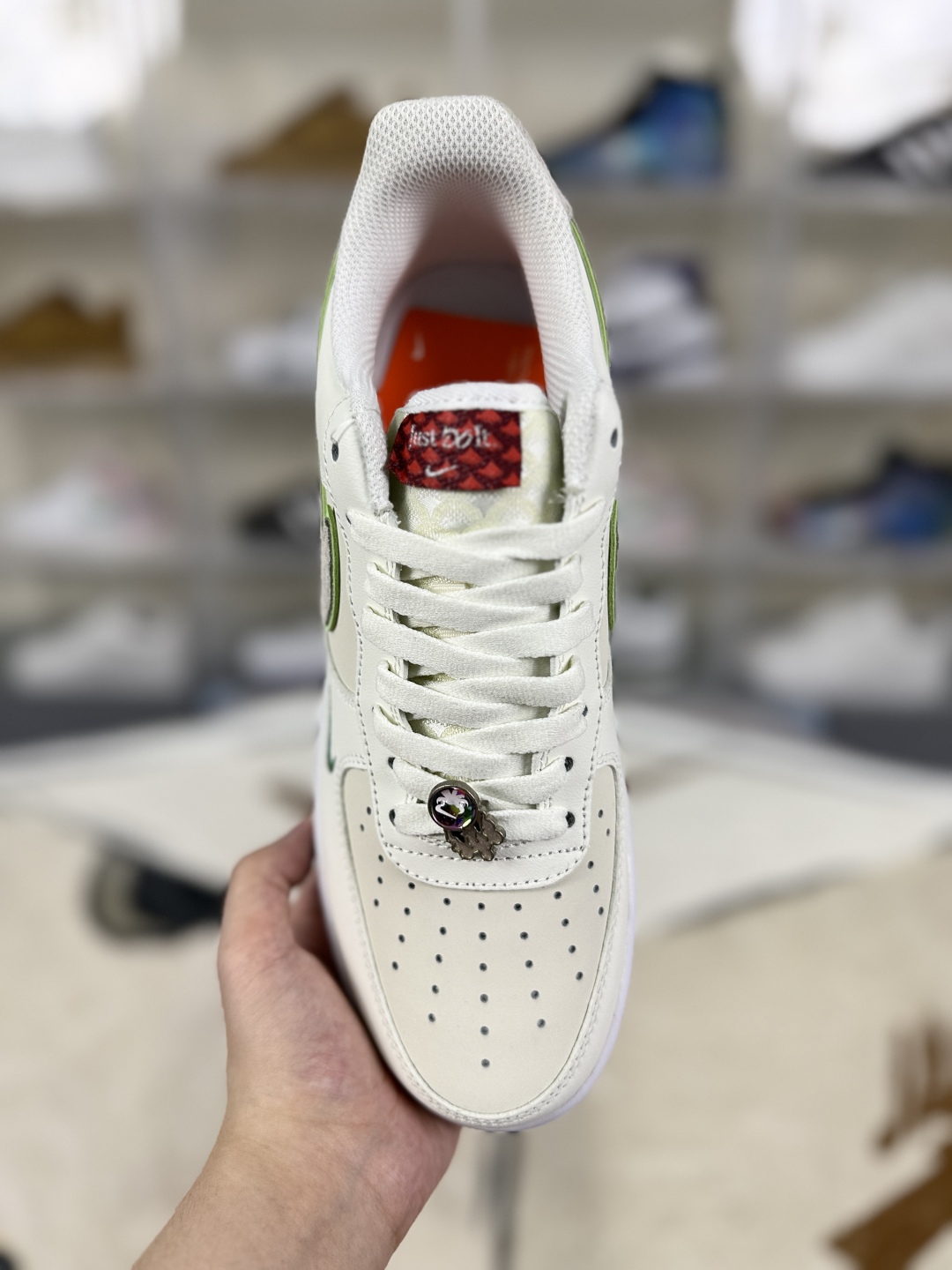 Nike Air Force 1 Low 'Year of the Dragon' - Fashionable, Comfortable, and Durable 4 cmp i1755456422962 3002 0 3