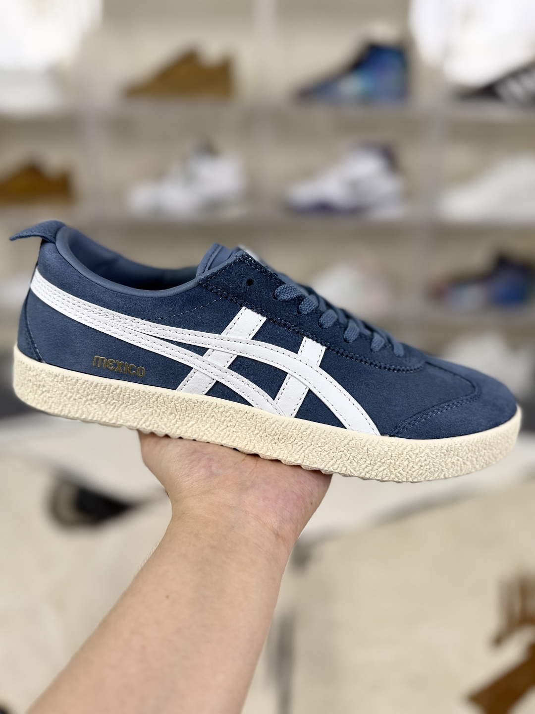 Onitsuka Tiger Mexico Delegation Sneaker: Heritage Style Meets Modern Comfort 2 cmp i1755541700496 7508 0 0