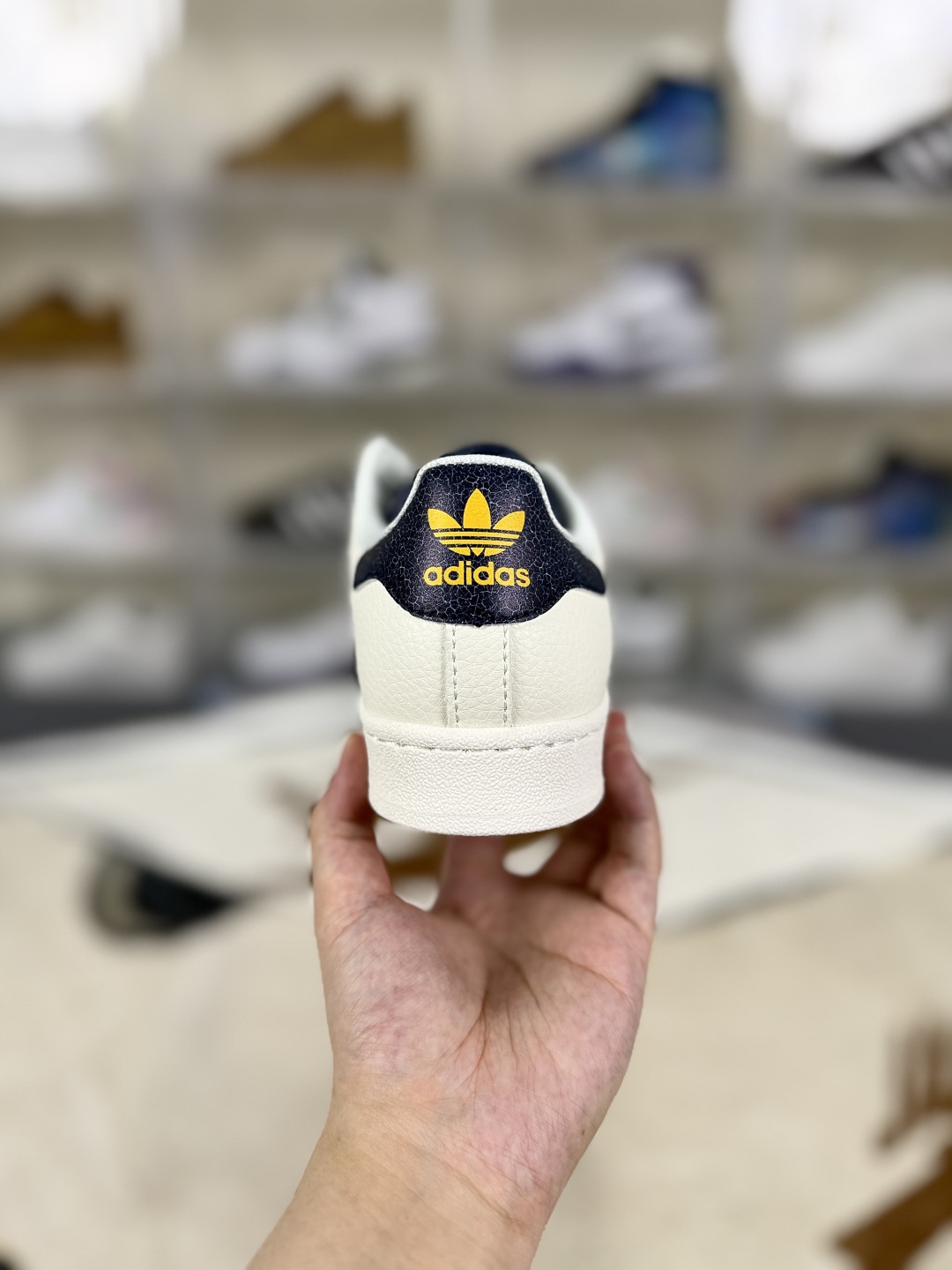 Adidas Originals Superstar Classic Low-Top Sneakers - Unisex White/Blue Edition 4 cmp i1755541875031 3024 0 2