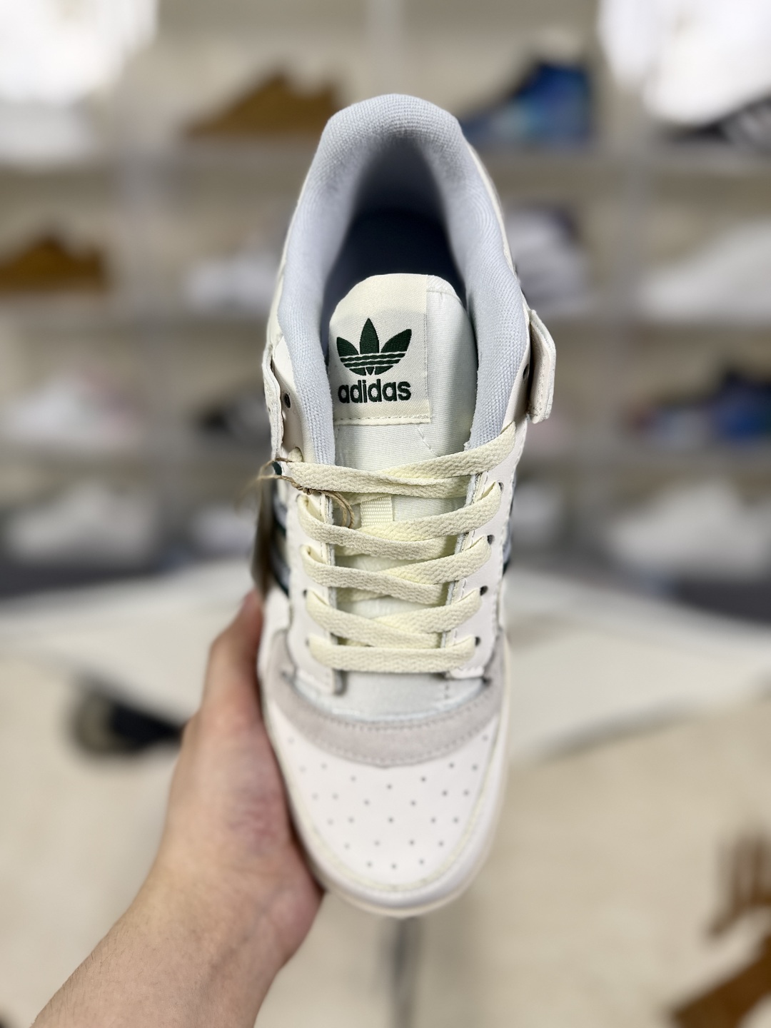 Adidas Originals Forum 84 Low-Top Sneakers - White/Gray/Blue - Unisex 5 cmp i1755627692965 1053 0 3