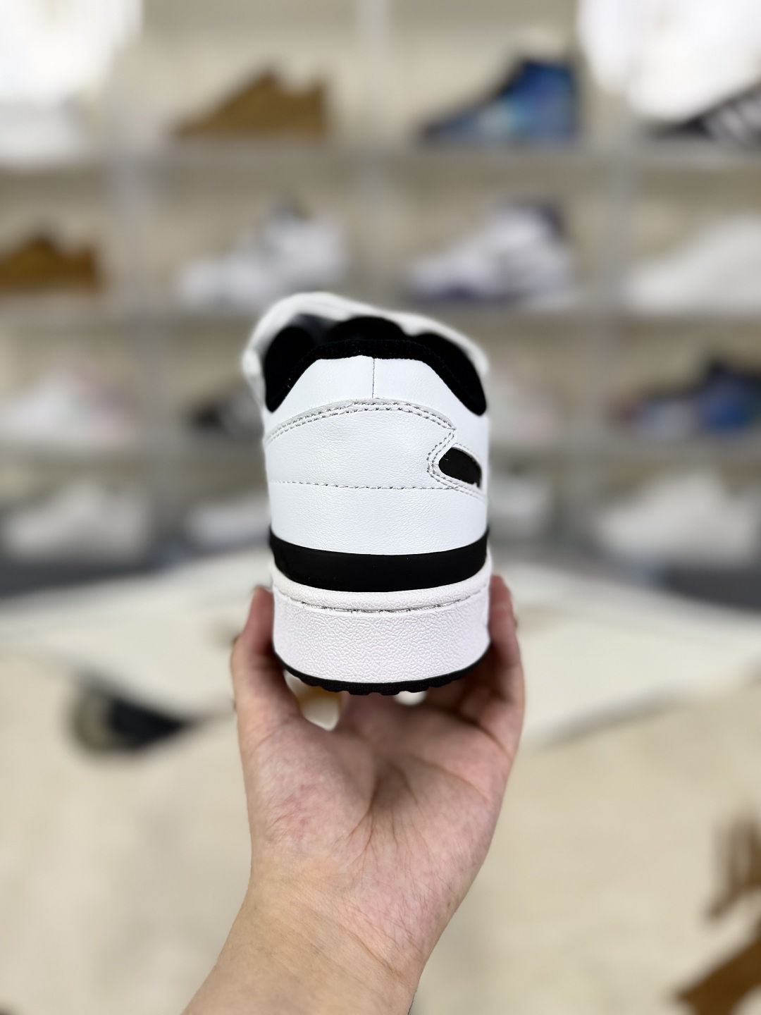 Adidas Originals Forum 84 Low White Black Leather Suede Sneakers FY7757 3 cmp i1755627869476 5188 0 2
